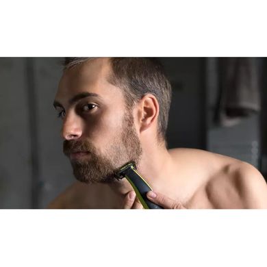 Триммер для бороди і вусів Philips OneBlade QP2530/20